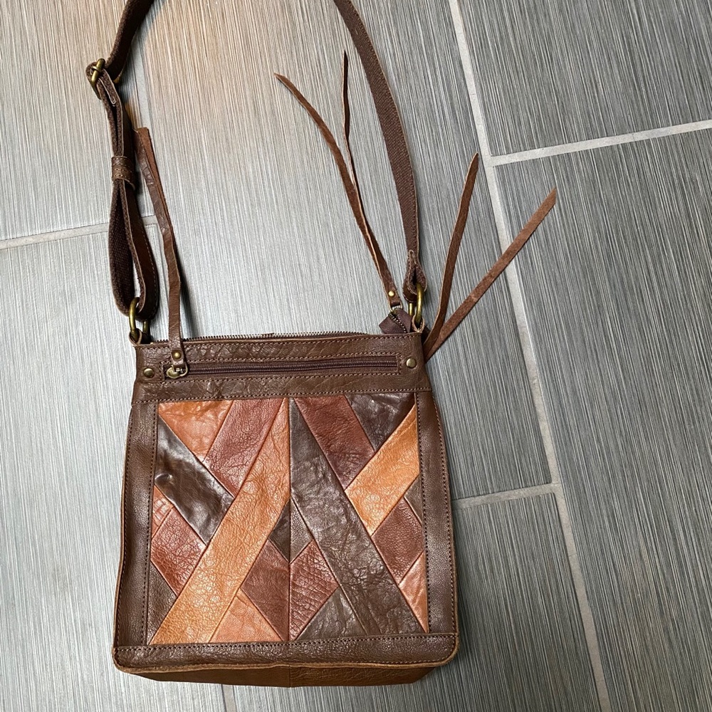 Lucky brand leather crossbody bag